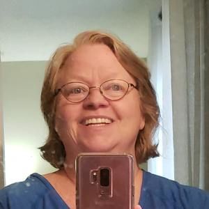 Meet your Posher, Robyn